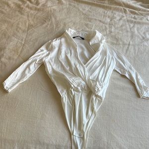White collared long sleeve bodysuit